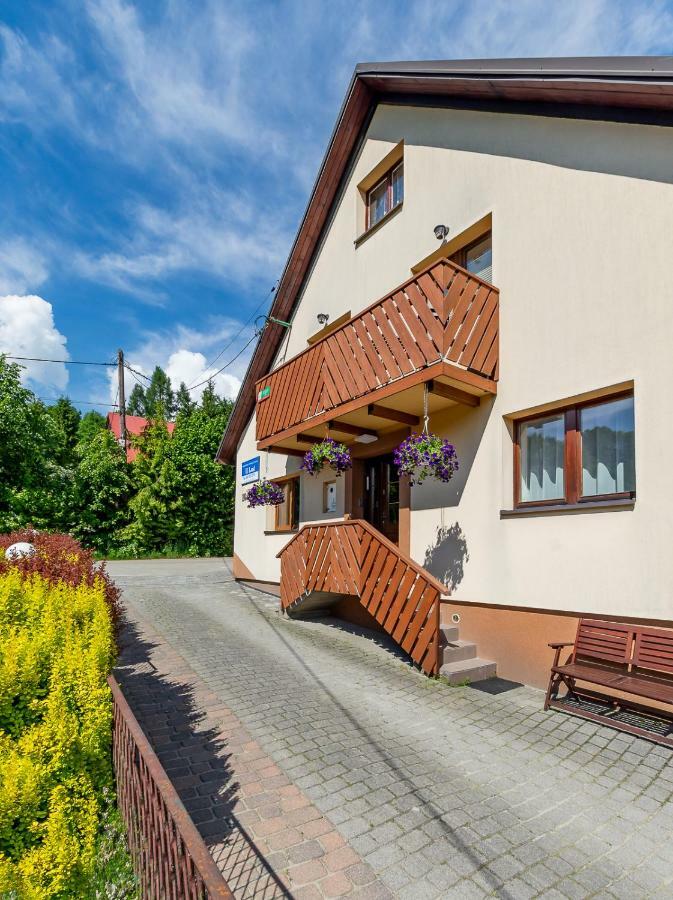 Apartament I Pokoje Goscinne U Lusi Wisła Exterior foto